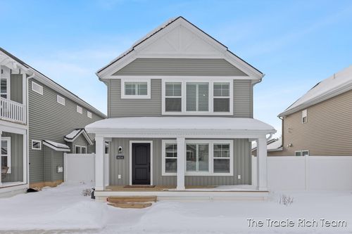 6634 N Square Ln, Rockford, MI, 49341-6808 | Card Image