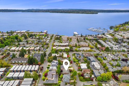 325 6th Ave S, Kirkland, WA, 98033-6653 | Card Image
