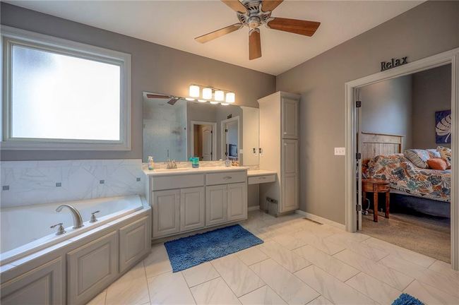 823 155 Th Cir, House other with 5 bedrooms, 4 bathrooms and null parking in Basehor KS | Image 31