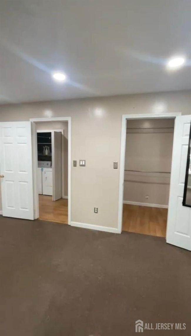 814 Woodbridge Commons Way, Townhouse with 2 bedrooms, 2 bathrooms and null parking in Iselin NJ | Image 8