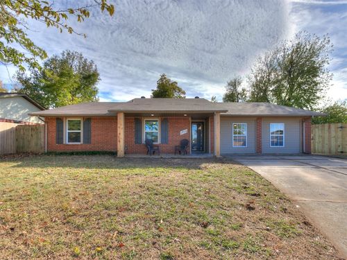 1712 Erin Place, The Village, OK, 73120 | Card Image