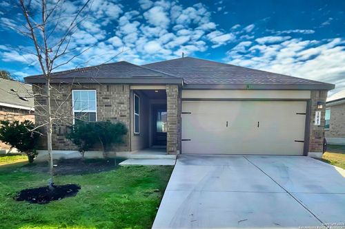 1043 Raceland Rd, San Antonio, TX, 78245-2080 | Card Image
