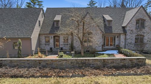 63 Ridge Rd, Concord, NH, 03301-3034 | Card Image