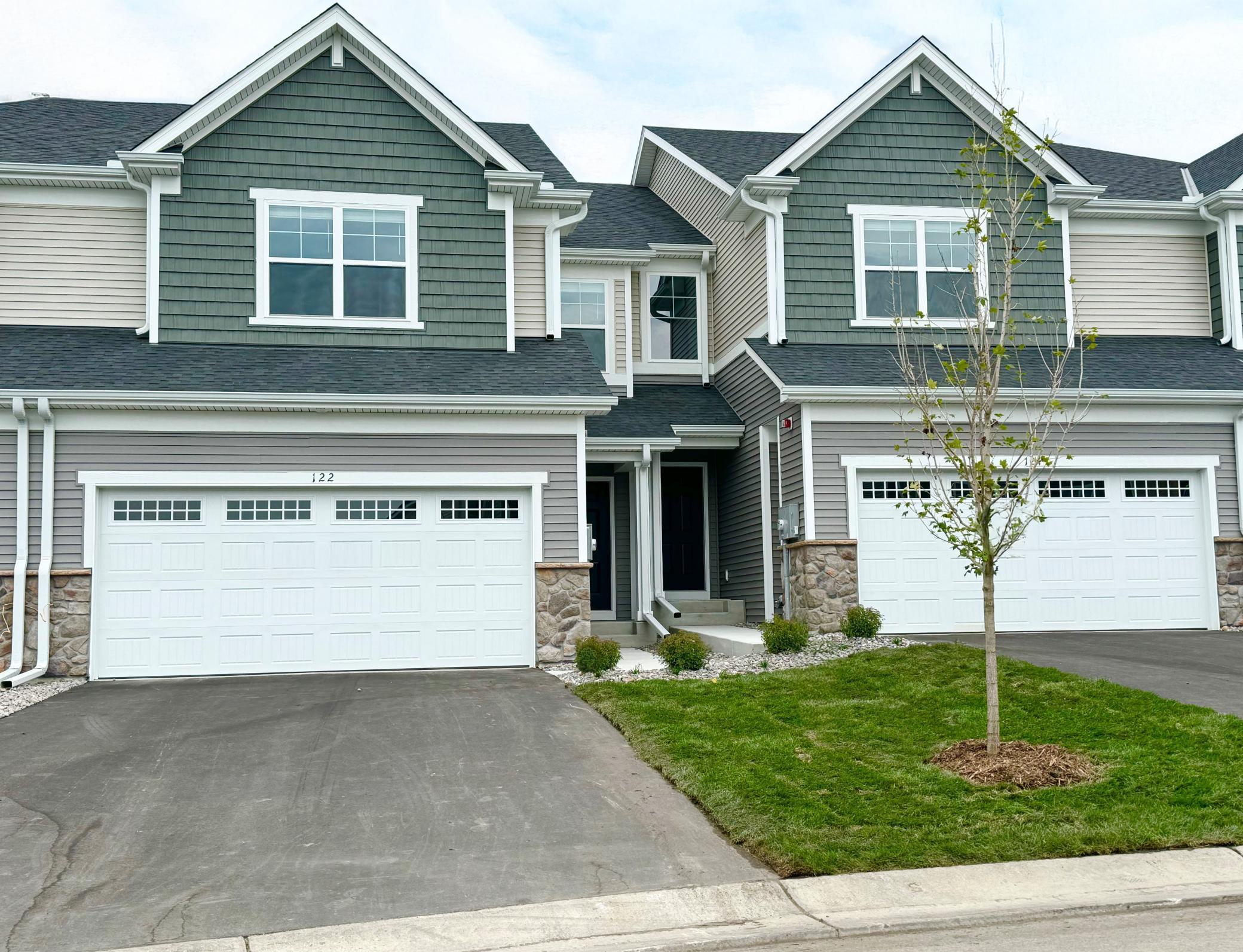 Huntington Dr, Waconia, MN 55387
