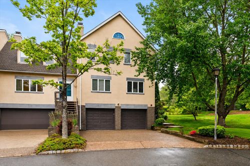 22 Exeter Ct, Princeton, NJ, 08540-7048 | Card Image