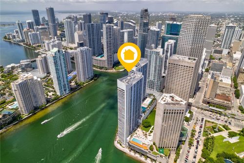 3108-335 S Biscayne Blvd, Miami, FL, 33131-2360 | Card Image