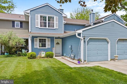 12 Plymouth Ct, BORDENTOWN, NJ, 08505-3125 | Card Image