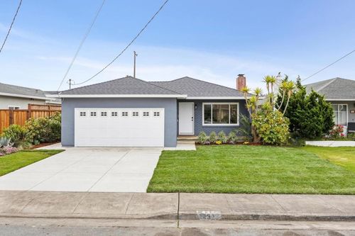 432 Granelli Ave, Half Moon Bay, CA, 94019-1820 | Card Image