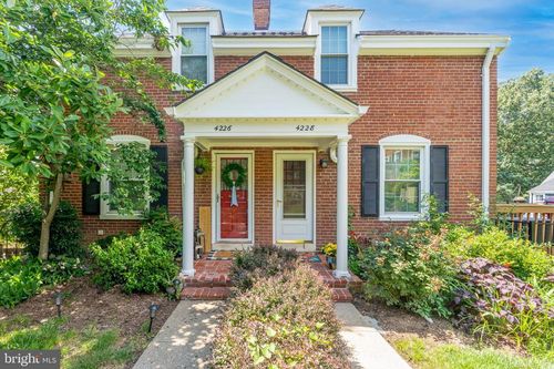 4226 32nd St S, ARLINGTON, VA, 22206-2001 | Card Image