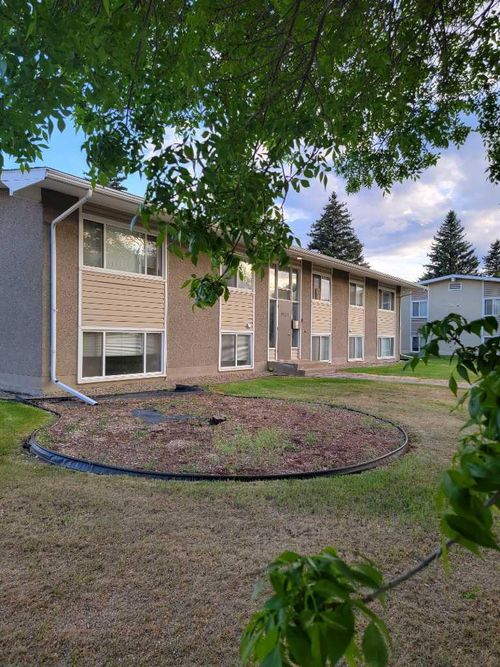 c2-9523 88 Avenue, Peace River, AB, T8S1G6 | Card Image