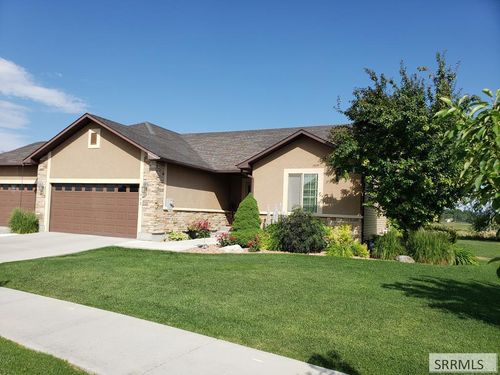662 Tanglewood Dr, Rexburg, ID, 83440-4915 | Card Image