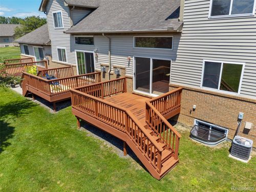 33796 Michigamme Dr, Chesterfield, MI, 48047-4378 | Card Image
