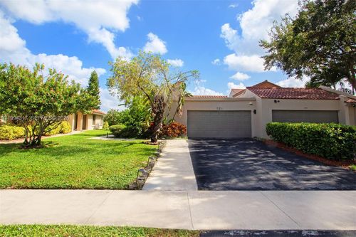 524-524 Village Lake Dr, Weston, FL, 33326-1606 | Card Image