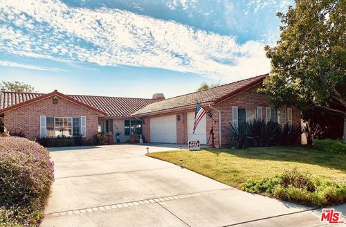 1018 Ridge Heights Dr, Fallbrook, CA, 92028-3671 | Card Image