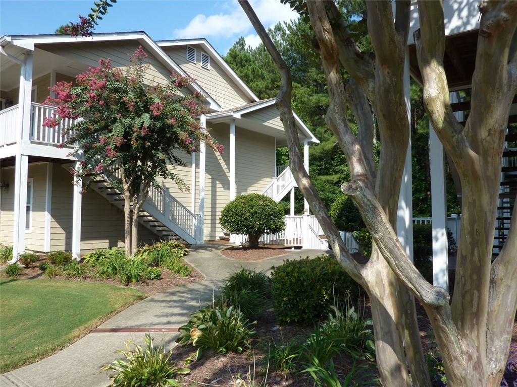 Berkeley Woods Dr, Duluth, GA 30096