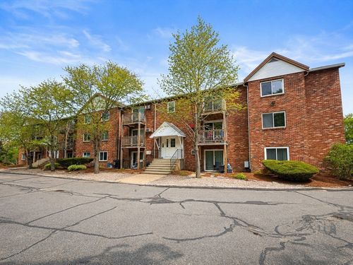 4d-92 Sandwich Rd, Bourne, MA, 02532-3623 | Card Image