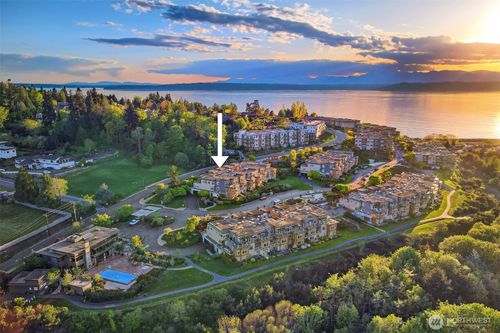 212-75 Pine St, Edmonds, WA, 98020-7251 | Card Image