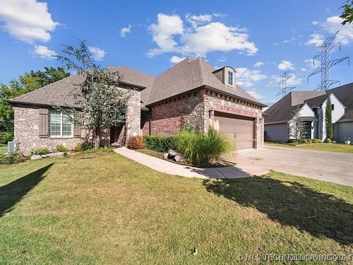 13703 S 28th Street, Bixby, OK, 74008 | Card Image