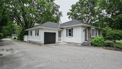 385189 Highway 59, House other with 2 bedrooms, 2 bathrooms and 22 parking in Burgessville ON | Image 2