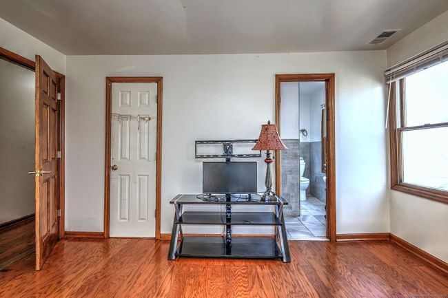 15 Quintard Ave, House other with 4 bedrooms, 2 bathrooms and null parking in Norwalk CT | Image 33