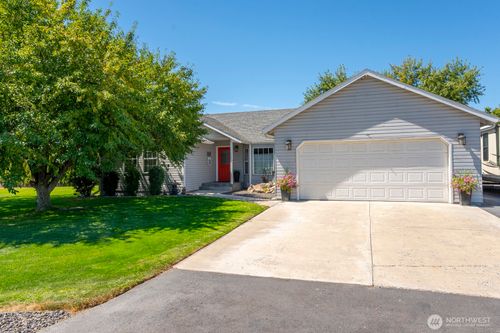 134 Young Rd Ne, Moses Lake, WA, 98837-8535 | Card Image