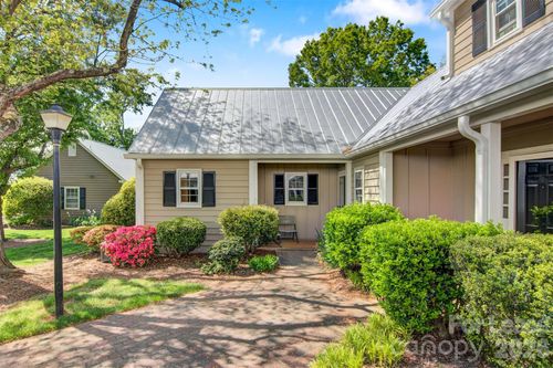 4-3700 Selwyn Farms Ln, Charlotte, NC, 28209-5013 | Card Image