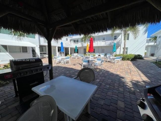 APT-17 - 4228 N Ocean Dr, Condo with 0 bedrooms, 1 bathrooms and null parking in Lauderdale By The Sea FL | Image 29
