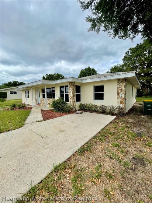 176 W Lake Damon Dr, Avon Park, FL, 33825-8355 | Card Image