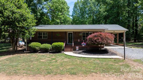 119 Nevermore Ln, Statesville, NC, 28677-2486 | Card Image