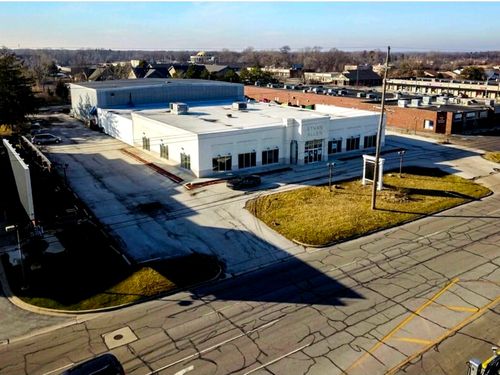 8000 Broadway, Merrillville, IN, 46410-5525 | Card Image