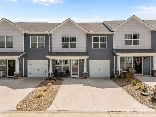 83 Malcolm Ct, Candler, NC, 28715-0899 | Card Image