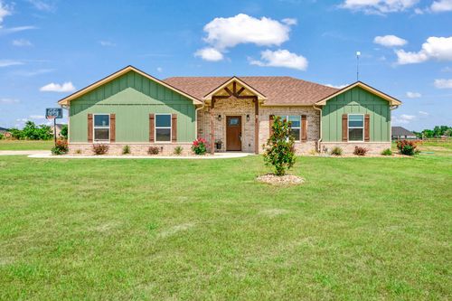 204 Private Road 33083, Sumner, TX, 75486-5709 | Card Image