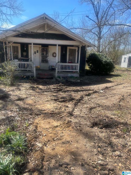 208 N Railroad St, Linden, AL, 36748-2907 | Card Image