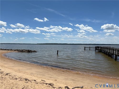 2515 Manion Dr, Williamsburg, VA, 23185-1479 | Card Image