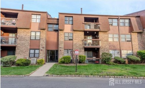 b-200 Sierra Ct, Woodbridge, NJ, 07095-1460 | Card Image