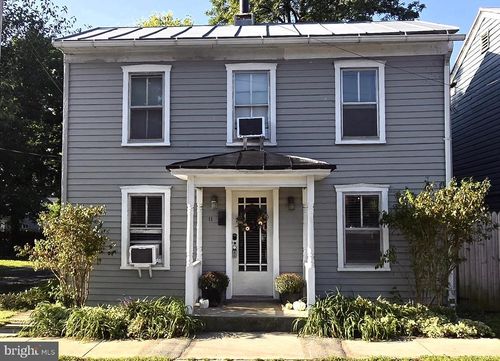 11 W Germain St, WINCHESTER, VA, 22601-4631 | Card Image