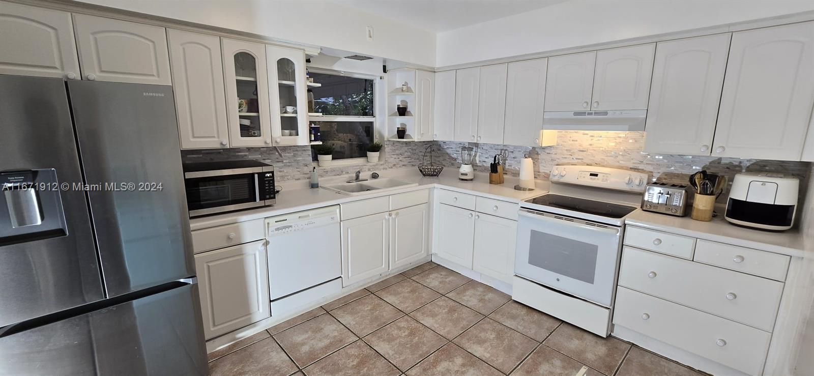 28th Ave, Hollywood, FL 33020