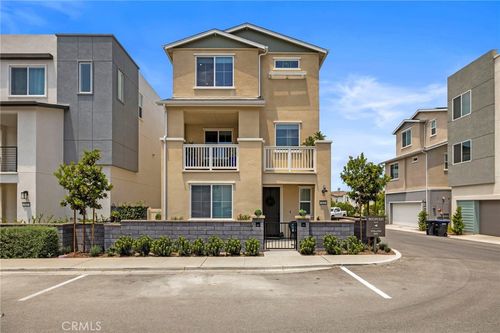 521 Stallion Way, Rancho Mission Viejo, CA, 92694-1751 | Card Image