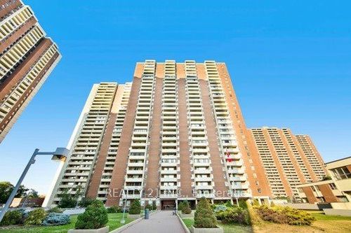 2511-5 Massey Sq, East York, ON, M4C5L6 | Card Image
