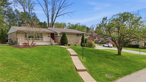 2675 Strathmore Ln, Bethel Park, PA, 15102 | Card Image