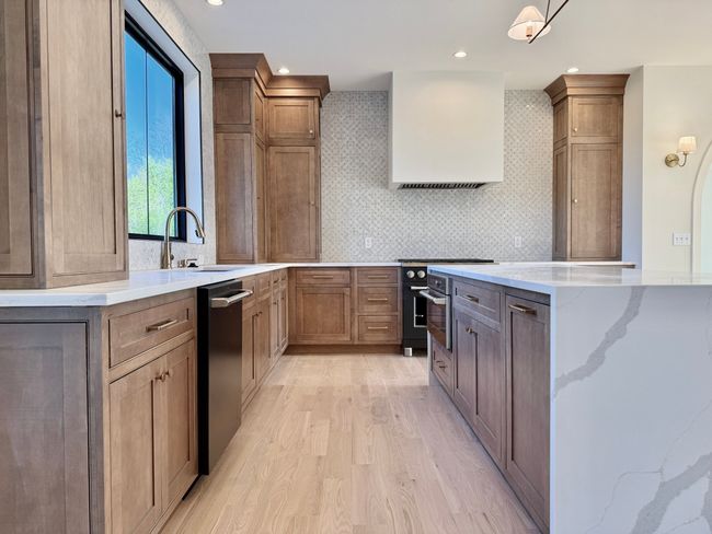 552 S Stocks Rd, House other with 4 bedrooms, 4 bathrooms and null parking in Summit WI | Image 6
