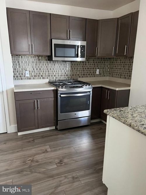 22 Dare St, Woodbury, NJ, 08096-1613 | Card Image