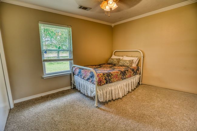 14749 S Dowling Rd, House other with 3 bedrooms, 2 bathrooms and null parking in College Station TX | Image 17