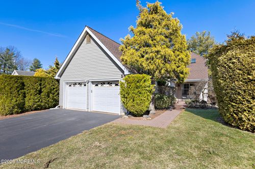 58 Hazel Dr, Freehold, NJ, 07728-4051 | Card Image