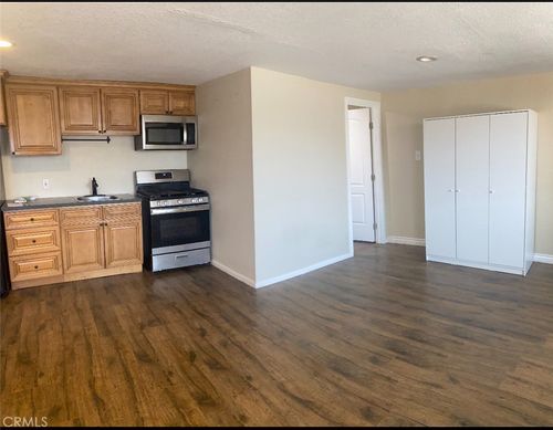 10520 Jurupa Rd, Mira Loma, CA, 91752 | Card Image