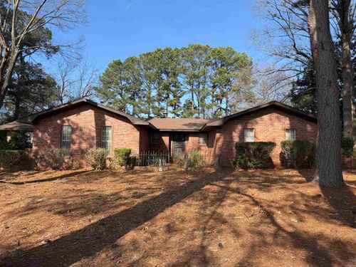 5611 Oakridge Dr, Pine Bluff, AR, 71603-9044 | Card Image