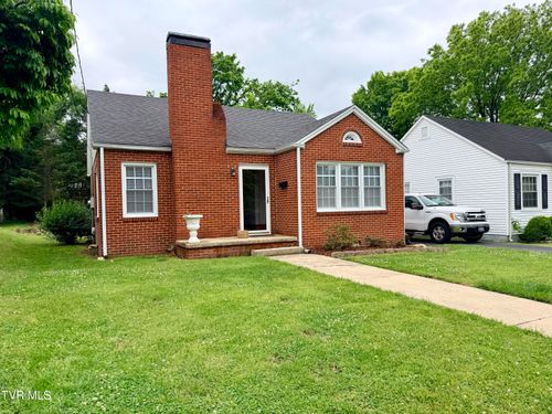 408 W F St, Elizabethton, TN, 37643-3004 | Card Image