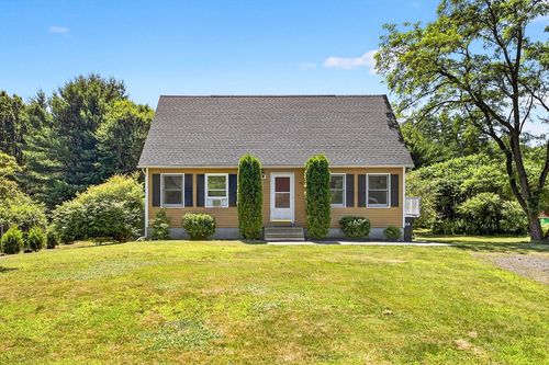 32 Sarah Ln, Belchertown, MA, 01007-9761 | Card Image