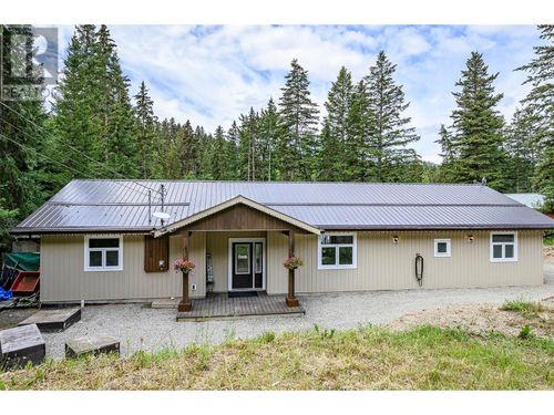 2944 Mccreight Rd, Pinantan Lake, BC, V0E3E1 | Card Image