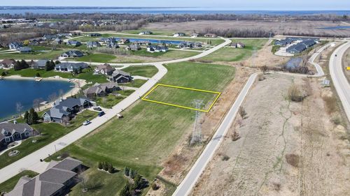 1222 Spring Lake Dr, FOND DU LAC, WI, 54935 | Card Image